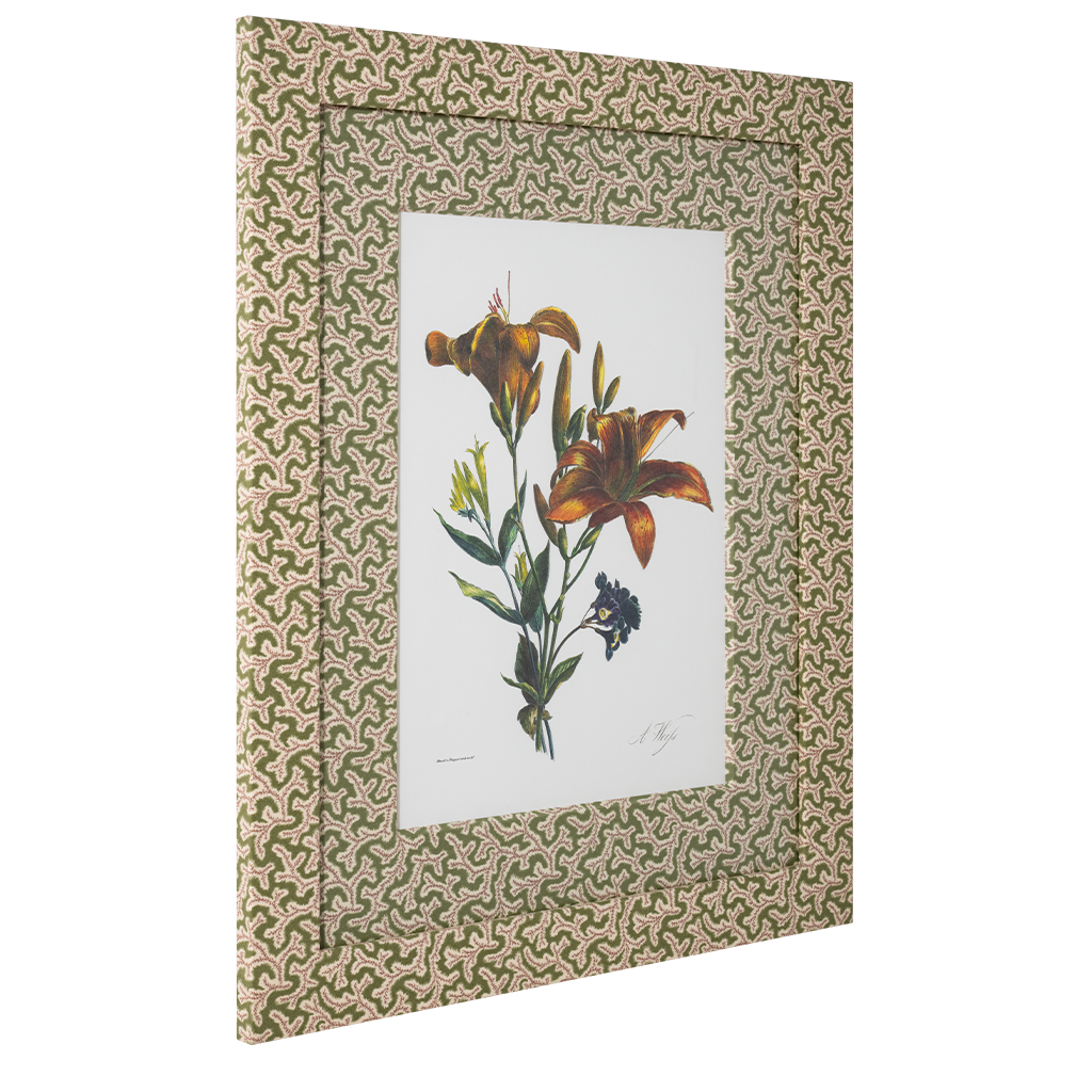 Lilies on Green Dulcie