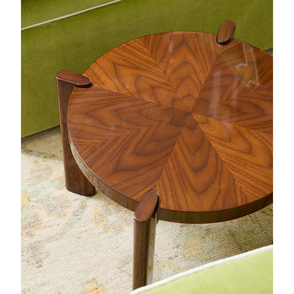 Top of seth drink table with starbust design.