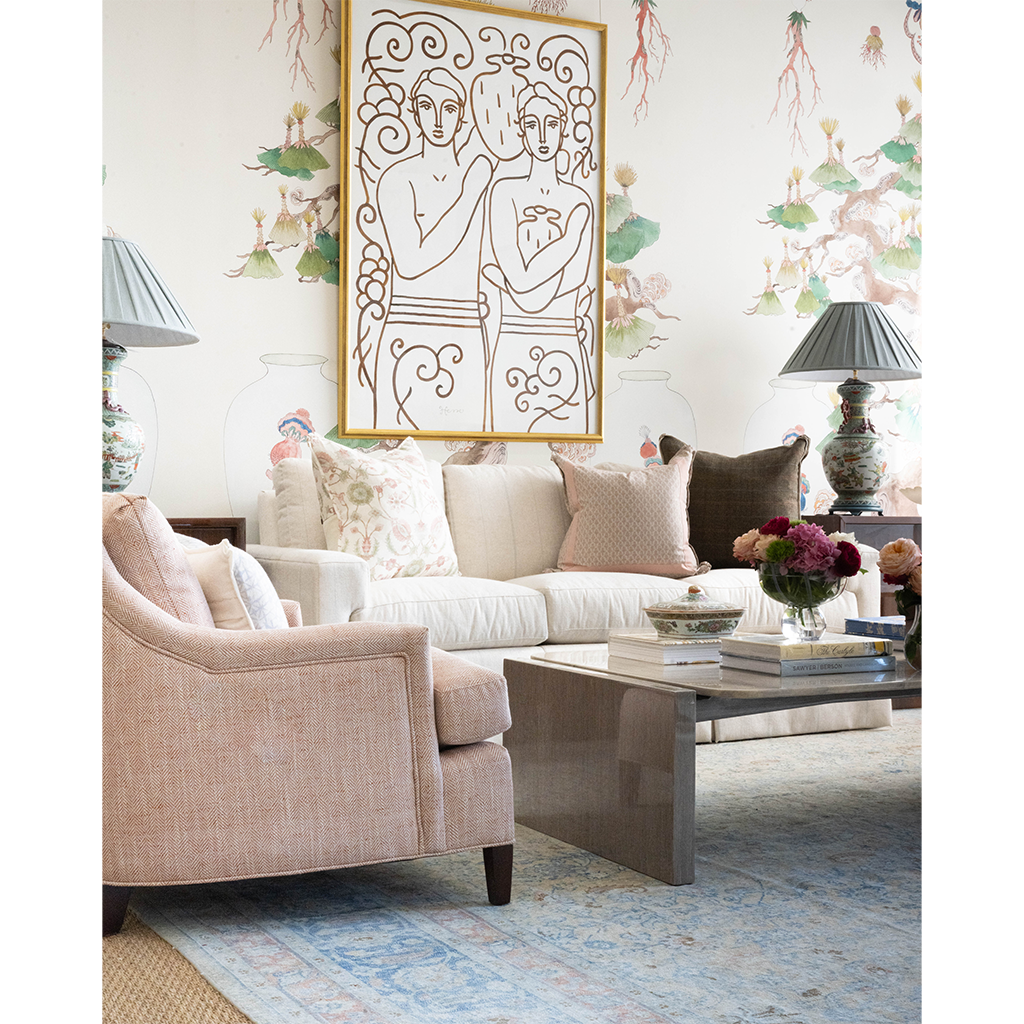 Jackie table in home