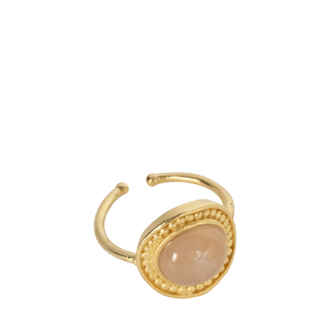 gold plated ring with rose quartz stone