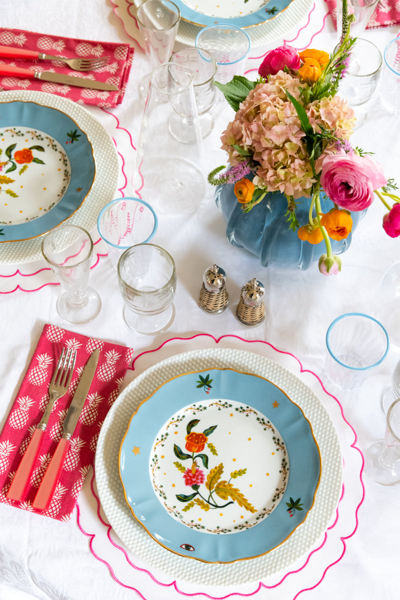 Raynaud Caviar Charger displayed with full tablescape setting