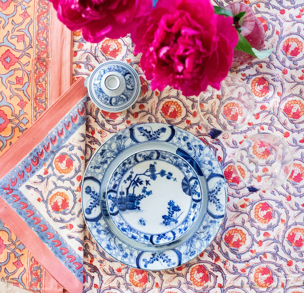 Volu Tablecloth on a table with volu napkin and china